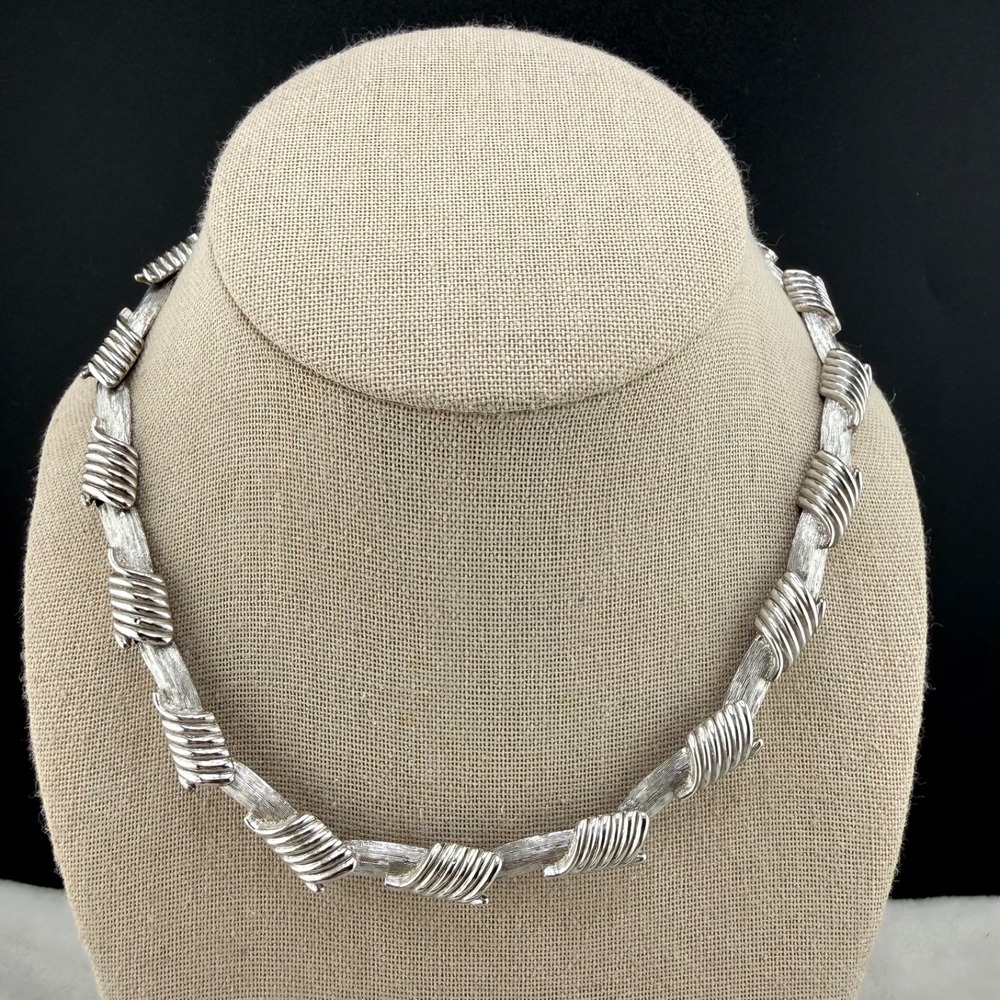 Vintage Monet Necklace Silver Tone Adjustable 16"‎